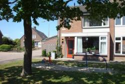 Hoekwoning Hopstraat 1 Hedel.  verhuurd